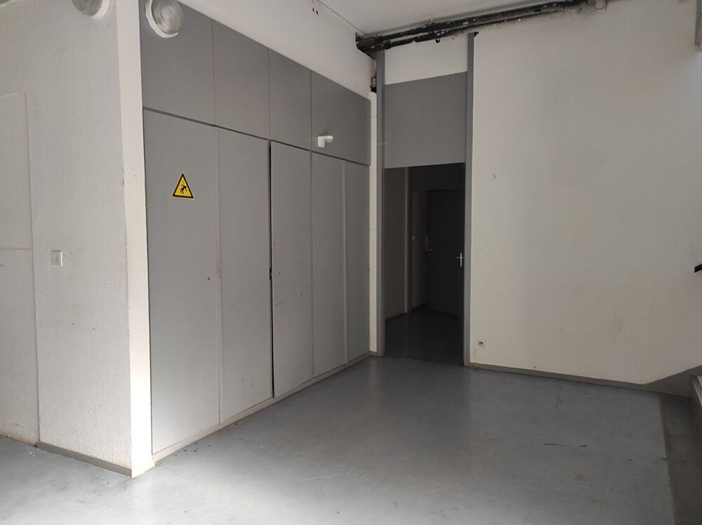   A vendre Bureaux N°11: 40 m2 loué à Bruges Bruges