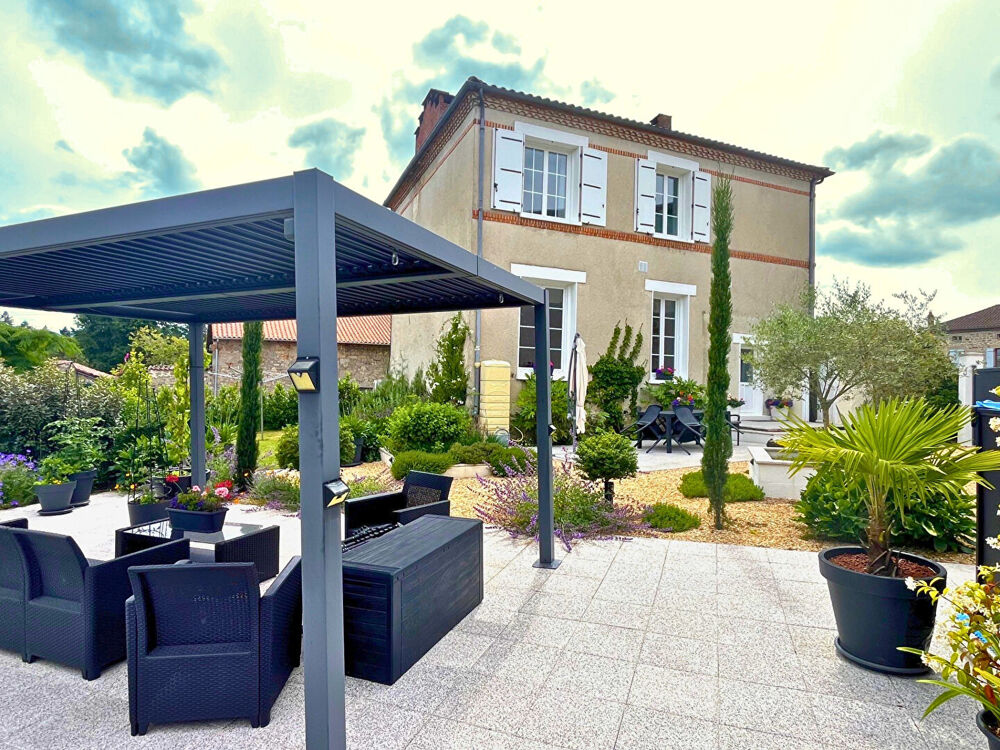 Maison au coeur La Chapelle Montbrandeix 6 pièce(s) 117m2 avec jardin