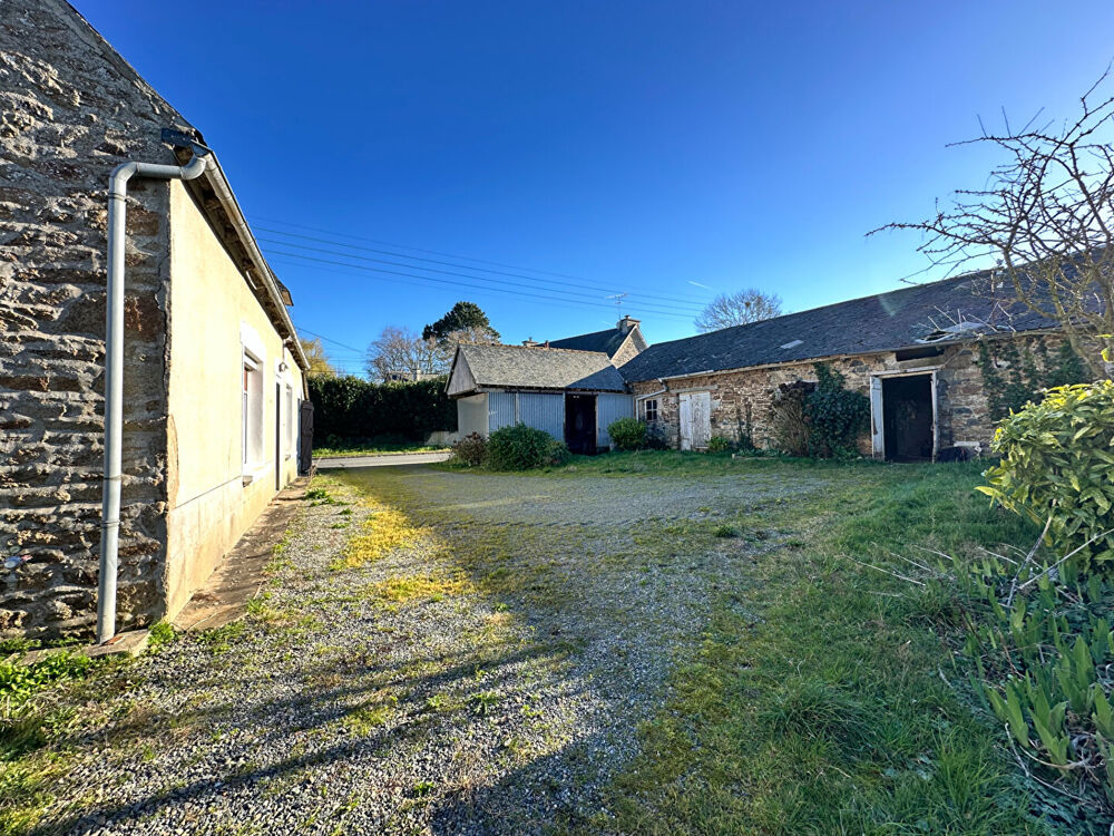 ANCIENNE FERME À RÉNOVER - YFFINIAC