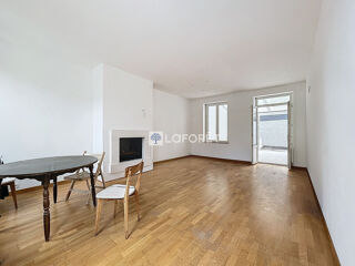  Appartement à louer 7 pièces 130 m²