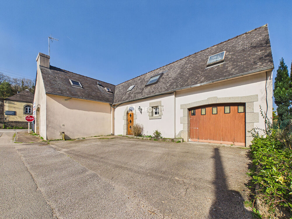 Maison 6 pièces 169 m² · à Chateaulin · 169 m² · 129 000 €
