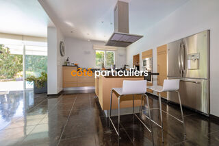  Villa � vendre 9 pi�ces 250 m�