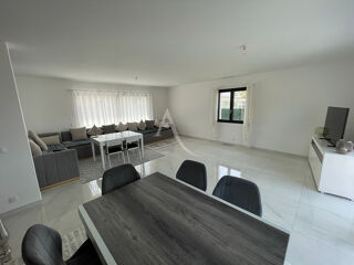  Maison  vendre 6 pices 136 m