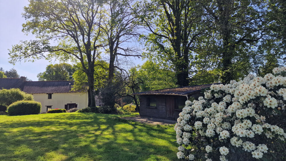 MORBIHAN Charmante maison de campagne de 4 chambres, 2 salles de bains, grand jardin, terrasse, parking