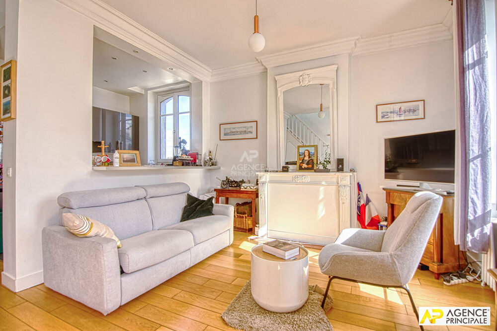 Vente Appartement Versailles Notre-Dame Les Prés - Appartement 4 pièces 118 m² zu sol (80.59 m² carrez) en duplex (2ème et 3ème étage) Versailles