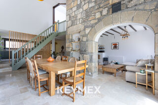  Maison  vendre 9 pices 209 m