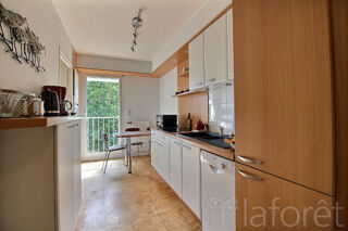  Appartement à louer 3 pièces 61 m²