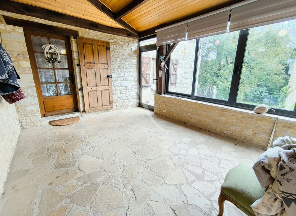 Vente Maison Maison en pierre 221m² avec dépendances et piscine, 5 minutes de Catus Catus