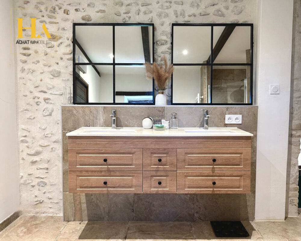 � vendre  Maison Sauzet (26740)