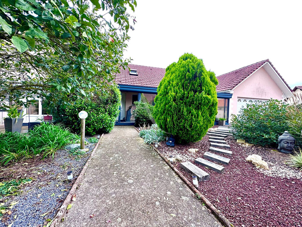 Vente Maison MARAINVILLER : charmante maison d'environ 172 m² avec piscine Marainviller