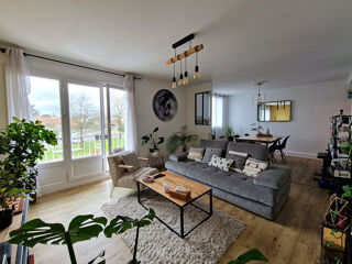  Appartement  vendre 4 pices 74 m
