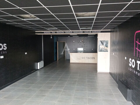   CHALLANS, Local commercial de 220 m² 