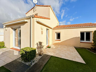  Maison  vendre 5 pices 104 m