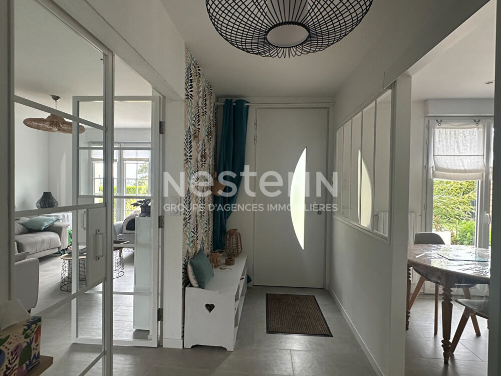10 min QUESTEMBERT Néo Bretonne entièrement rénovée, 144 m², vie de plain pieds, sous sol complet, 1800 m² terrain clos. TAE et