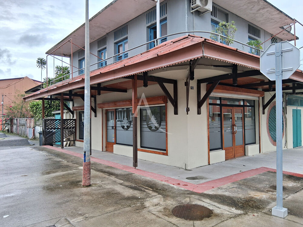   Local commercial Cayenne 157 m2 
