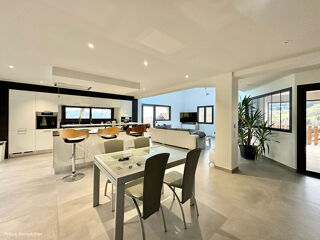  Maison � vendre 5 pi�ces 241 m�