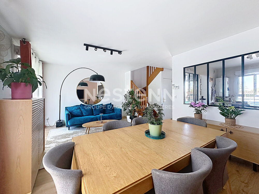 Vente Appartement Appartement en duplex 4 pièces 3 chambres avec place de parking - 69500 BRON Bron