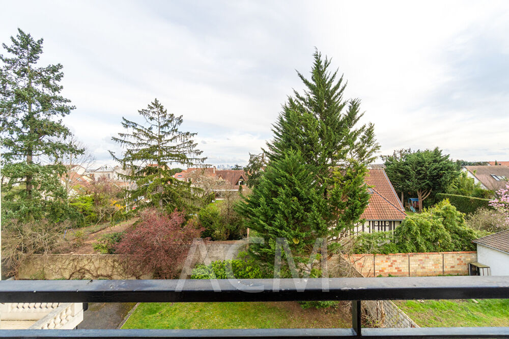 Vente Appartement Appartement 3 pièces à vendre à Maisons-Laffitte - Dernier étage, bon état Maisons laffitte