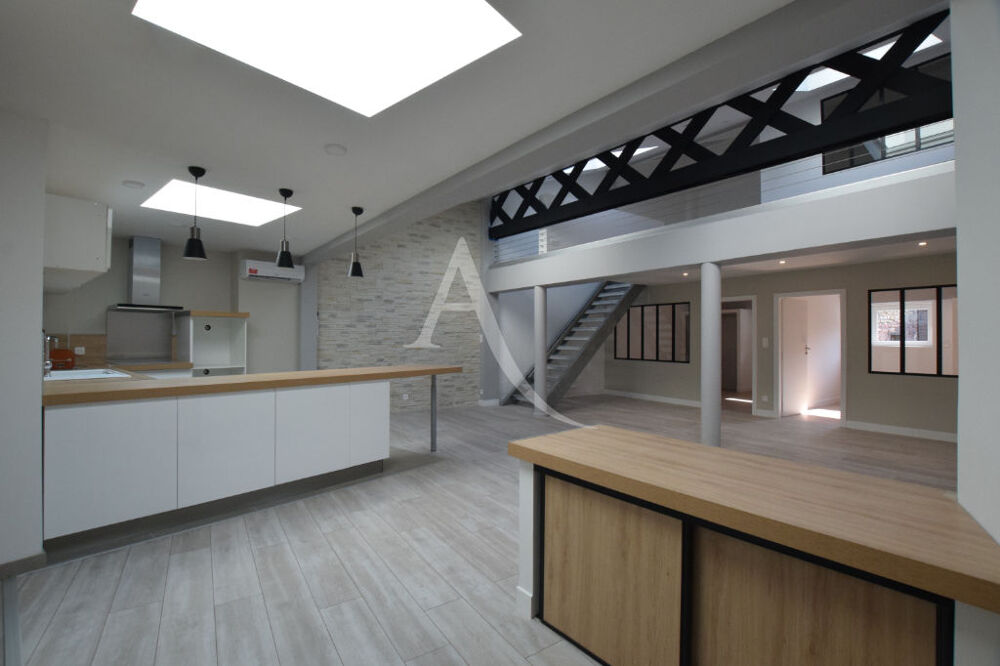 A louer, duplex LOFT F5 - 110m2