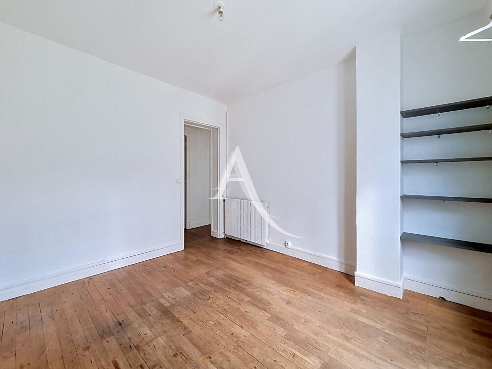 Vente Appartement 2 pièces lumineux et calme, en dernier étage Paris 11