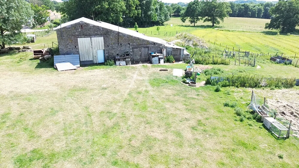Grange 128 m² à vendre à AIZENAY en campagne