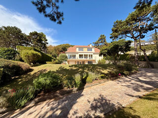  Maison  vendre 8 pices 258 m