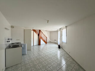  Appartement à louer 1 pièce 39 m²
