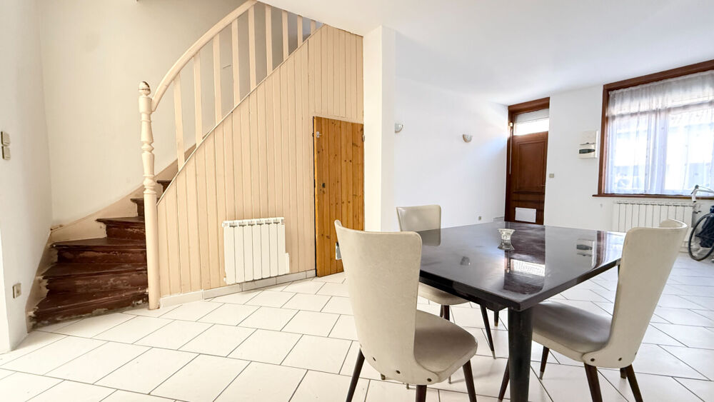 Maison 3 chambres avec extérieure et dépendance