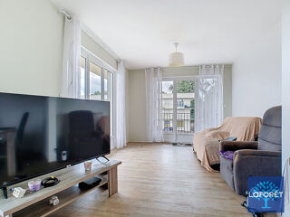  Appartement à louer 2 pièces 67 m²