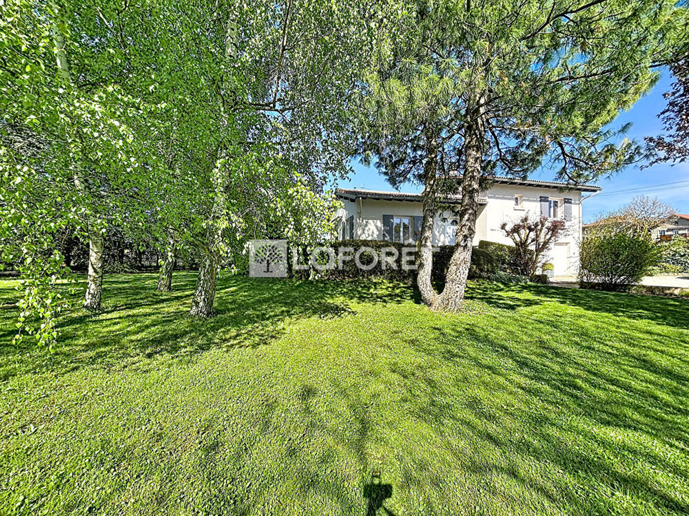 Maison 4 pièces 105 m² · à Bains · 105 m² · 295 000 €