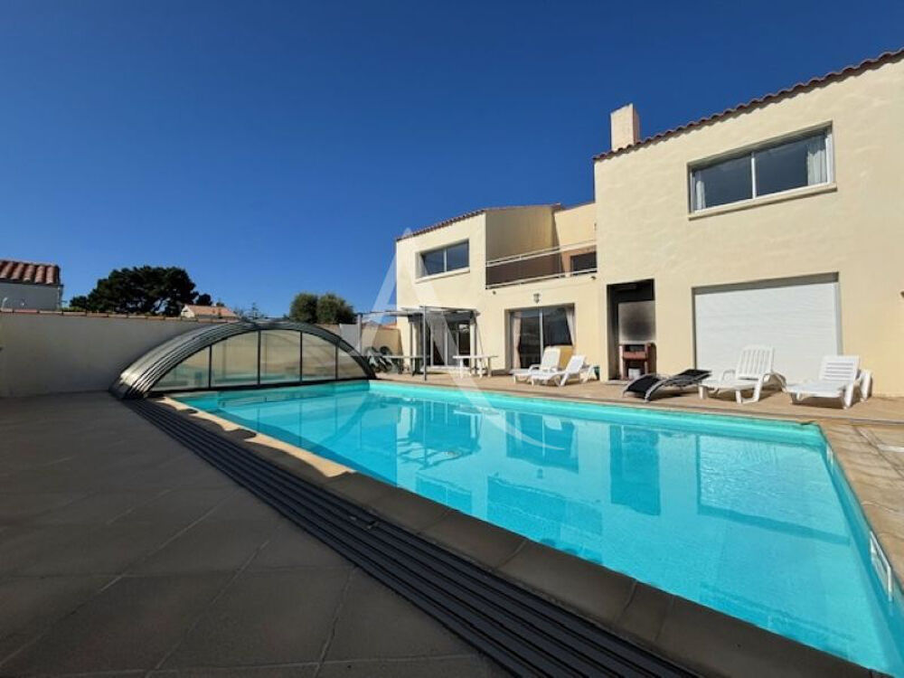 Maison Saint Vincent Sur Jard 9 pièce(s) 204 m2
