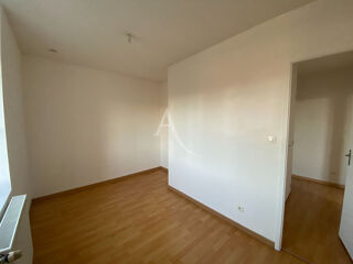  Appartement à louer 3 pièces 60 m²
