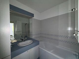  Appartement à louer 3 pièces 71 m²