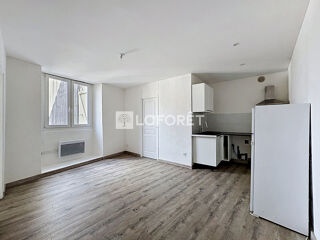  Appartement à louer 2 pièces 46 m²