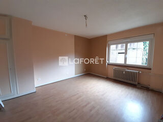  Appartement à louer 4 pièces 113 m²