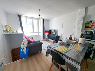  Immeuble à vendre 10 pièces 167 m²