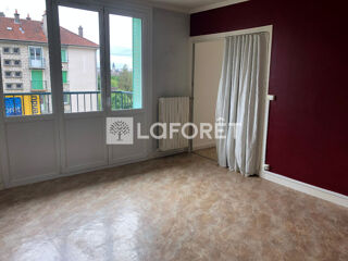  Appartement à louer 3 pièces 57 m²