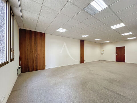 Bureaux Angers 54 m&sup2; Square Lafayette 624 49000 Angers