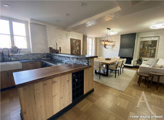 Maison à vendre 8 pièces 215 m²