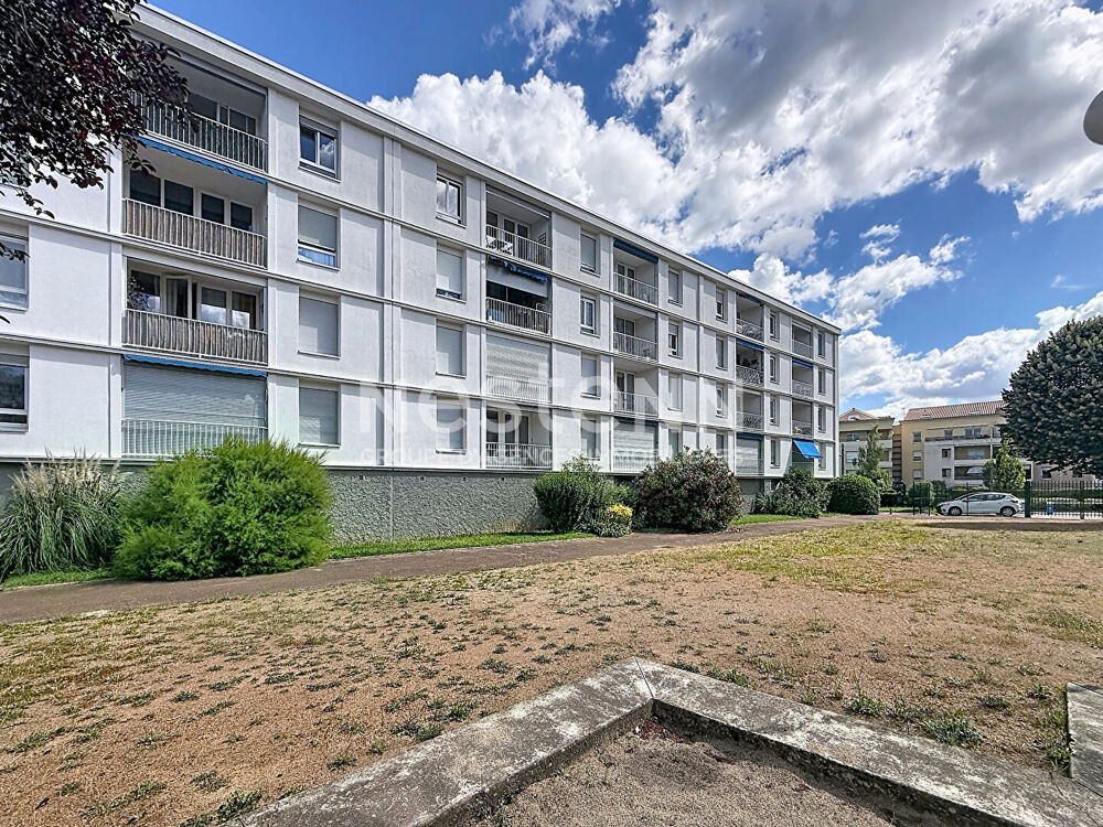 Vente Appartement Appartement 3 Pièces avec 2 Chambres Traversant avec Balcons et Cave - 69500 BRON Bron
