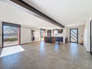  Maison � vendre 7 pi�ces 145 m�