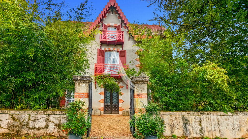 Vente Maison Grande Maison de maître, gîte et piscine. Sauveterre la lemance