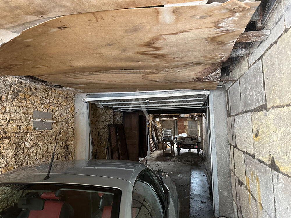 Vente Maison IMMEUBLE / MAISON AVEC GARAGES HYPERCENTRE - 62.33 m2 Rochefort