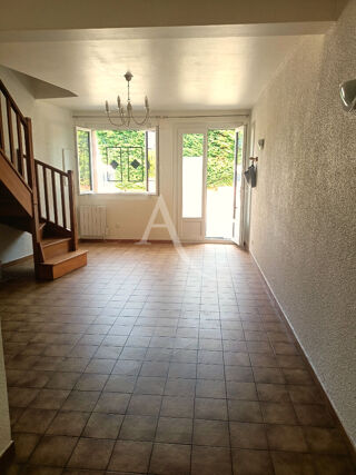  Maison à louer 3 pièces 79 m²