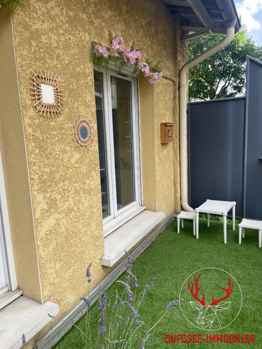 Vente Maison Appartement  5 pièce(s) 131.40 m2 Lyon 8