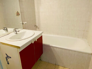  Appartement à louer 3 pièces 49 m²