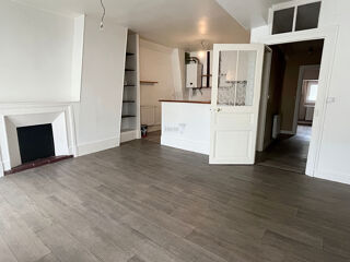  Appartement à louer 3 pièces 61 m²