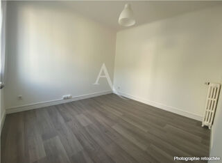  Appartement à louer 4 pièces 64 m²