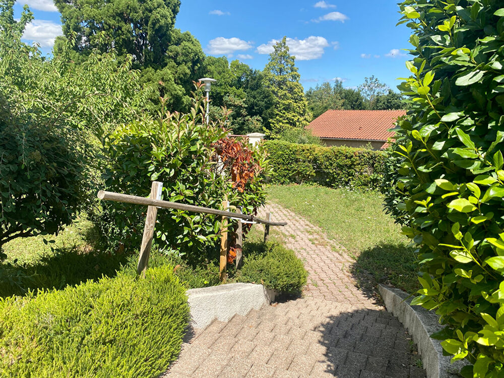 Maison 229 m² rénover à Saint-Didier-au-Mont-d'Or avec vue dégagée