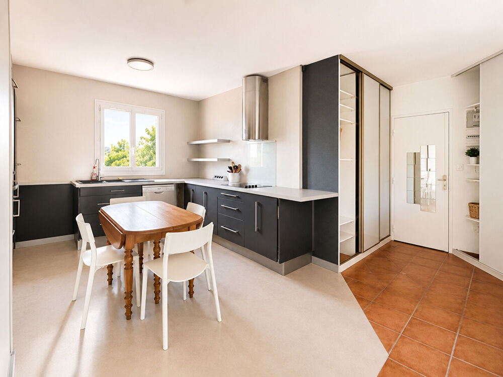 Vente Appartement Appartement 3 pièces à Aix - Les Milles Aix en provence